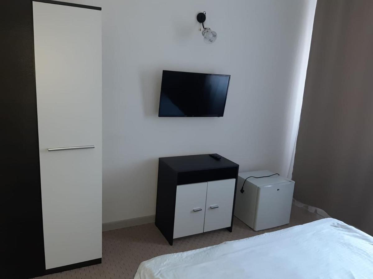 Casablanca Hostel Craiova Buitenkant foto