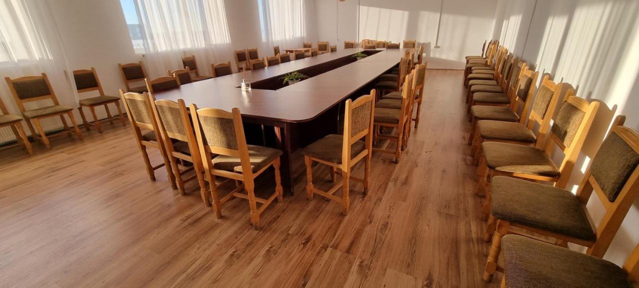 Casablanca Hostel Craiova Buitenkant foto