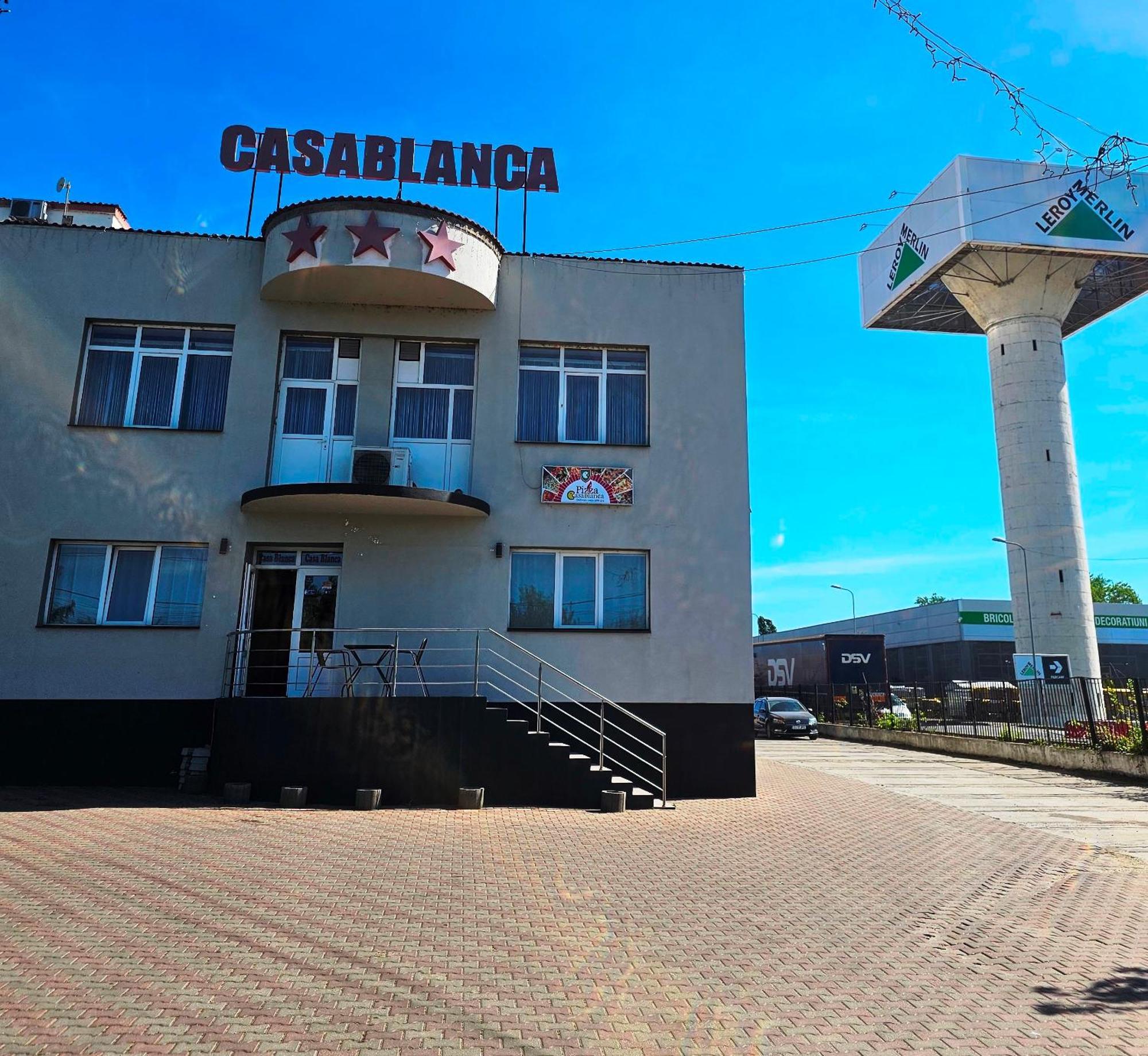 Casablanca Hostel Craiova Buitenkant foto